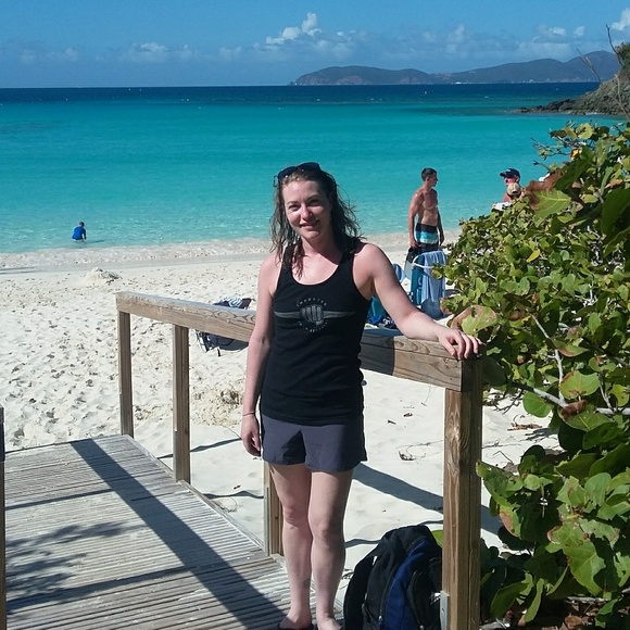 Meet your Posher, Nikki - Picture 3 of 4